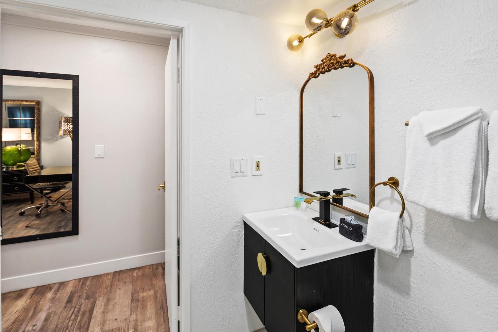 Art Hotel Laguna Beach Ngoại thất bức ảnh